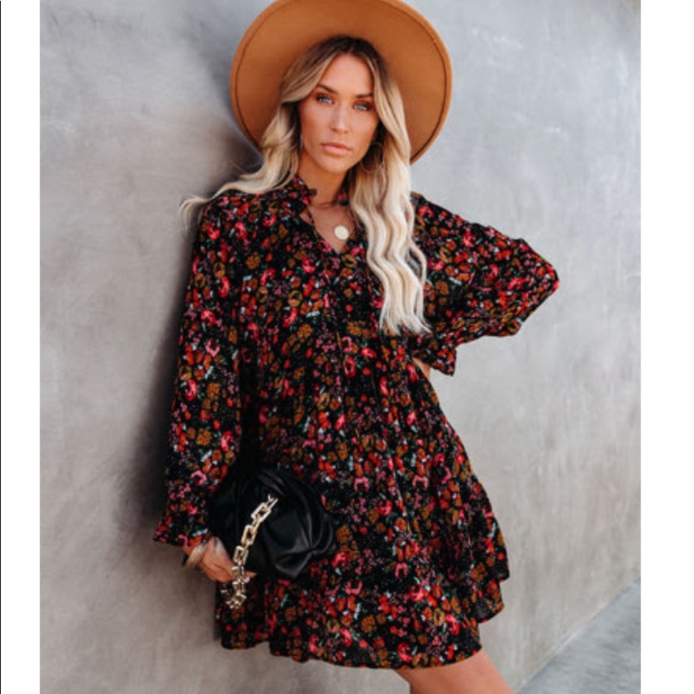 VICI Floral tiered babydoll dress. Size M